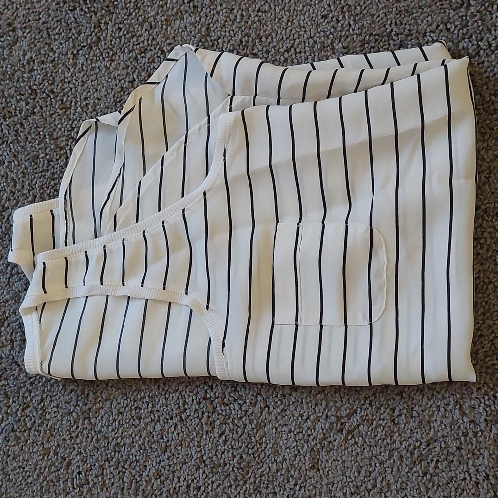 Loft pocket tank top